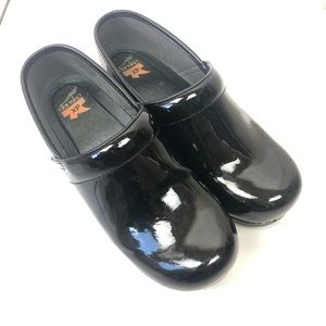 Dansko XP Professional Clogs Mules Shoes Black 39
